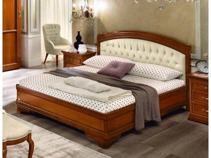 Klasická postel Ricardo Chesterfield 160cm ořech