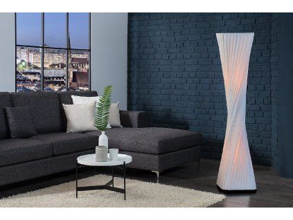 Designová bílá stojací lampa z latexového materiálu.