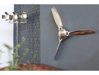 Stříbrná nástěnná dekorace Vrtule 90cm.