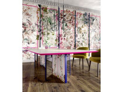 Elegantní jídelní stůl v barevném provedení Nómada, Rosa v interiéru