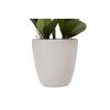 Detail na vázu designové umělé orchideje
